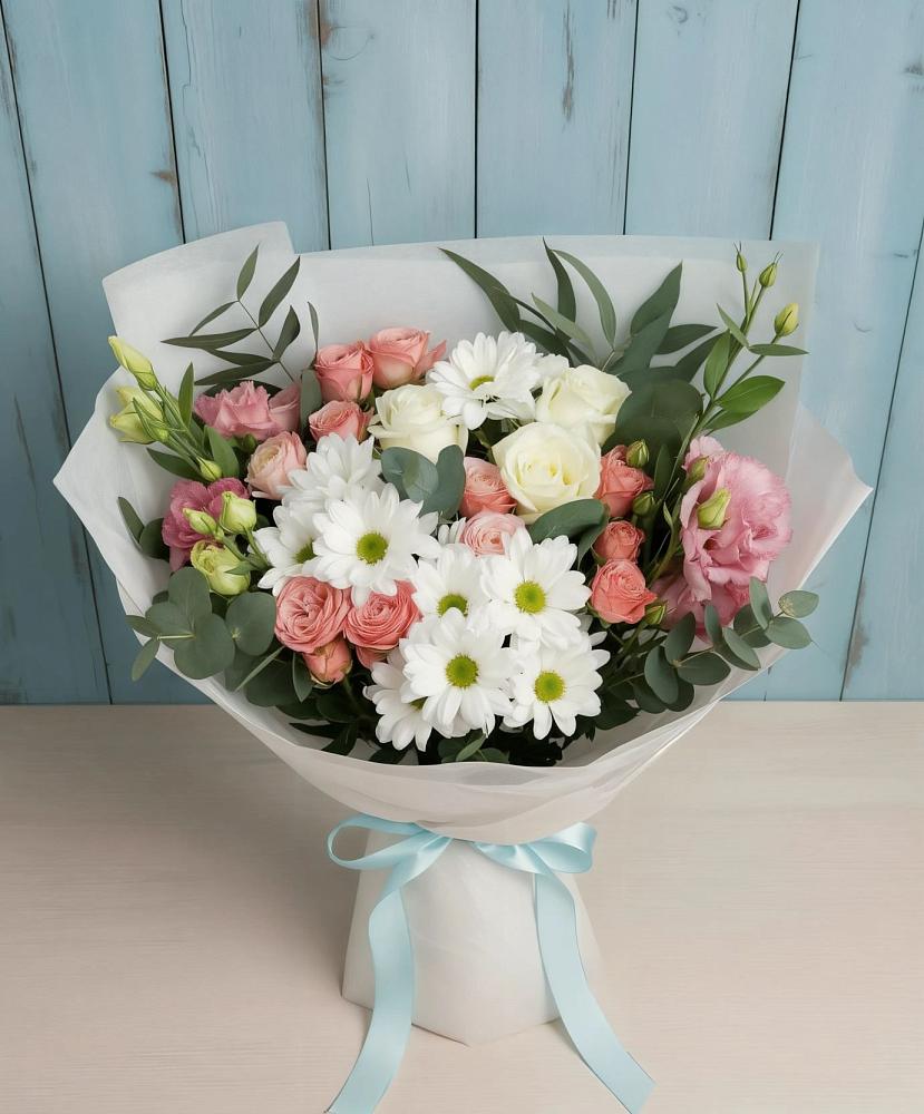 Букет цветов из: Розы, Лизиантусы и Хризантемы в Захарково