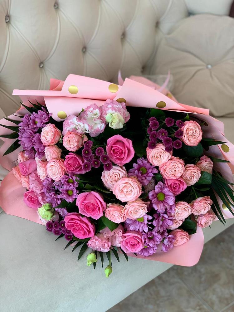 Букет цветов из: Хризантемы, Розы и Лизиантусы в Захарково