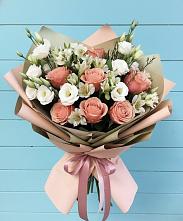 Букет цветов из:  Розы, Альстромерии и Лизиантусы в Захарково