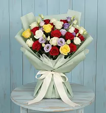 Букет цветов из:  Розы в Захарково
