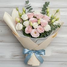 Букет цветов из:  Лизиантусы в Захарково