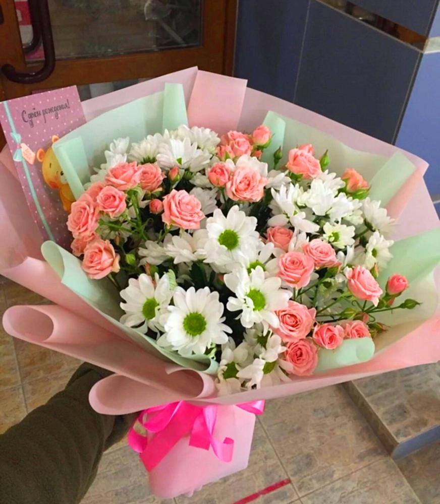 Букет цветов из: Розы и Хризантемы в Захарково