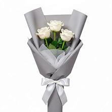 Букет 3 белые розы в Захарково