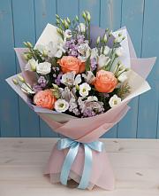 Букет цветов из:  Лизиантусы, Розы, Альстромерии и Гипсофила #REPLACE_PRED# Захарково