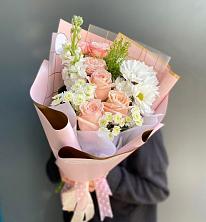 Букет цветов из:  Хризантемы и Розы в Захарково