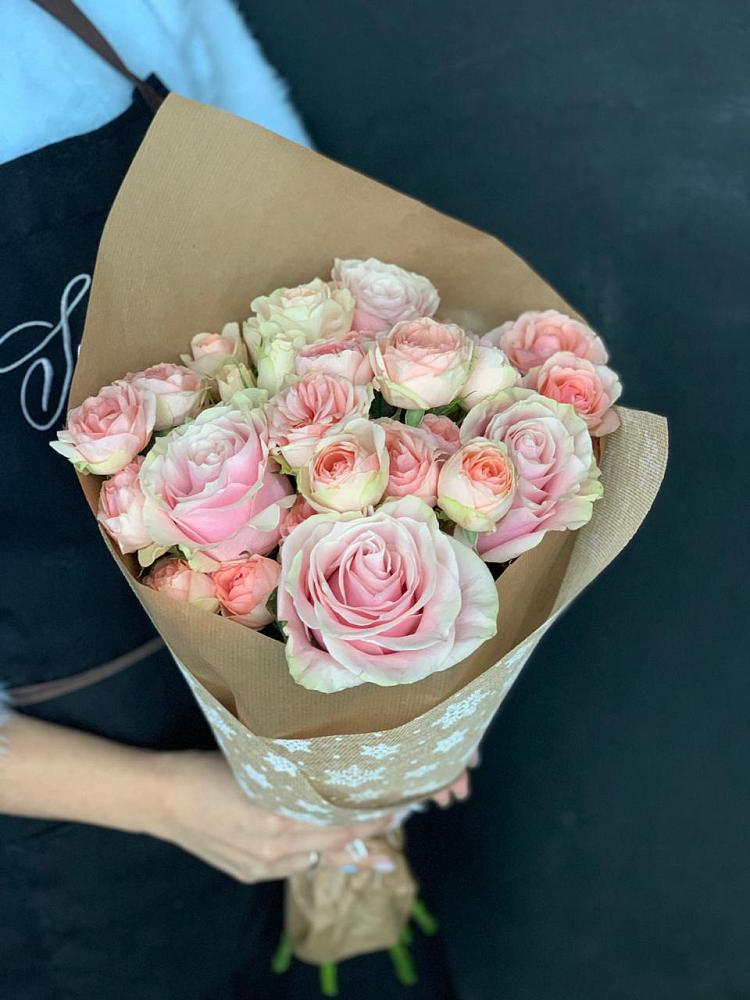 Букет цветов из: Хризантемы и Розы в Захарково