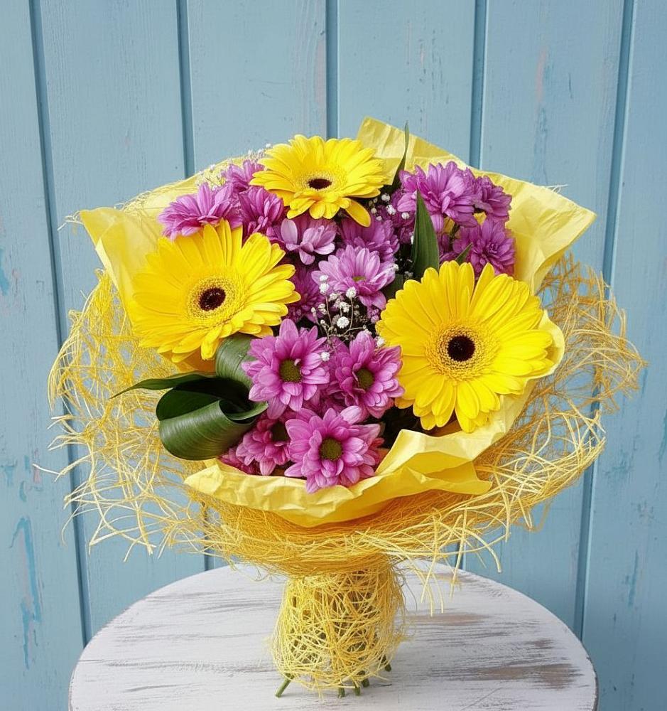 Букет цветов из: Хризантемы и Герберы в Захарково