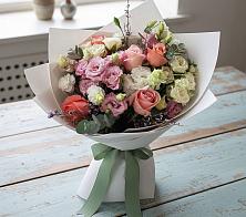 Букет цветов из:  Розы, Лизиантусы и Гвоздики в Захарково