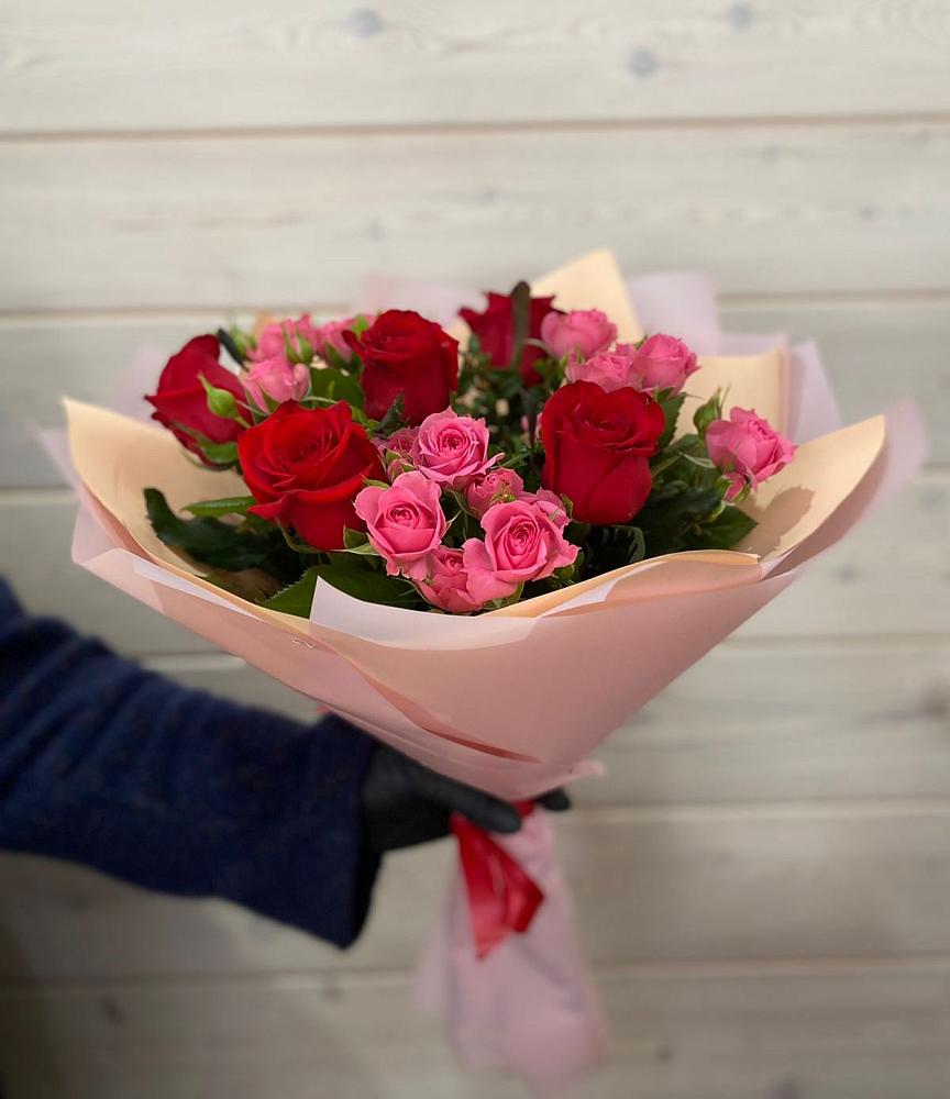 Букет цветов из: Розы в Захарково