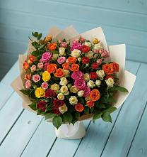 Букет Микс из разноцветных кустовых роз в Захарково