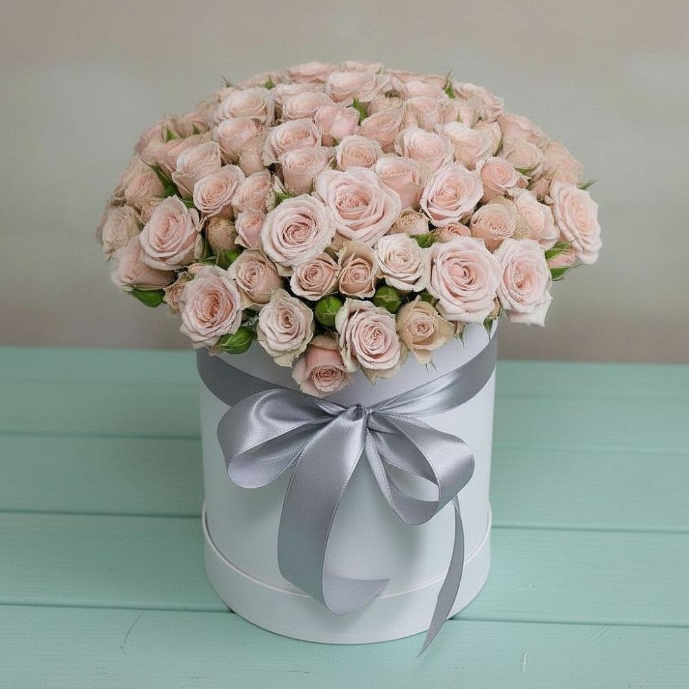 Цветочная композиция из Розы в шляпной коробке в Захарково